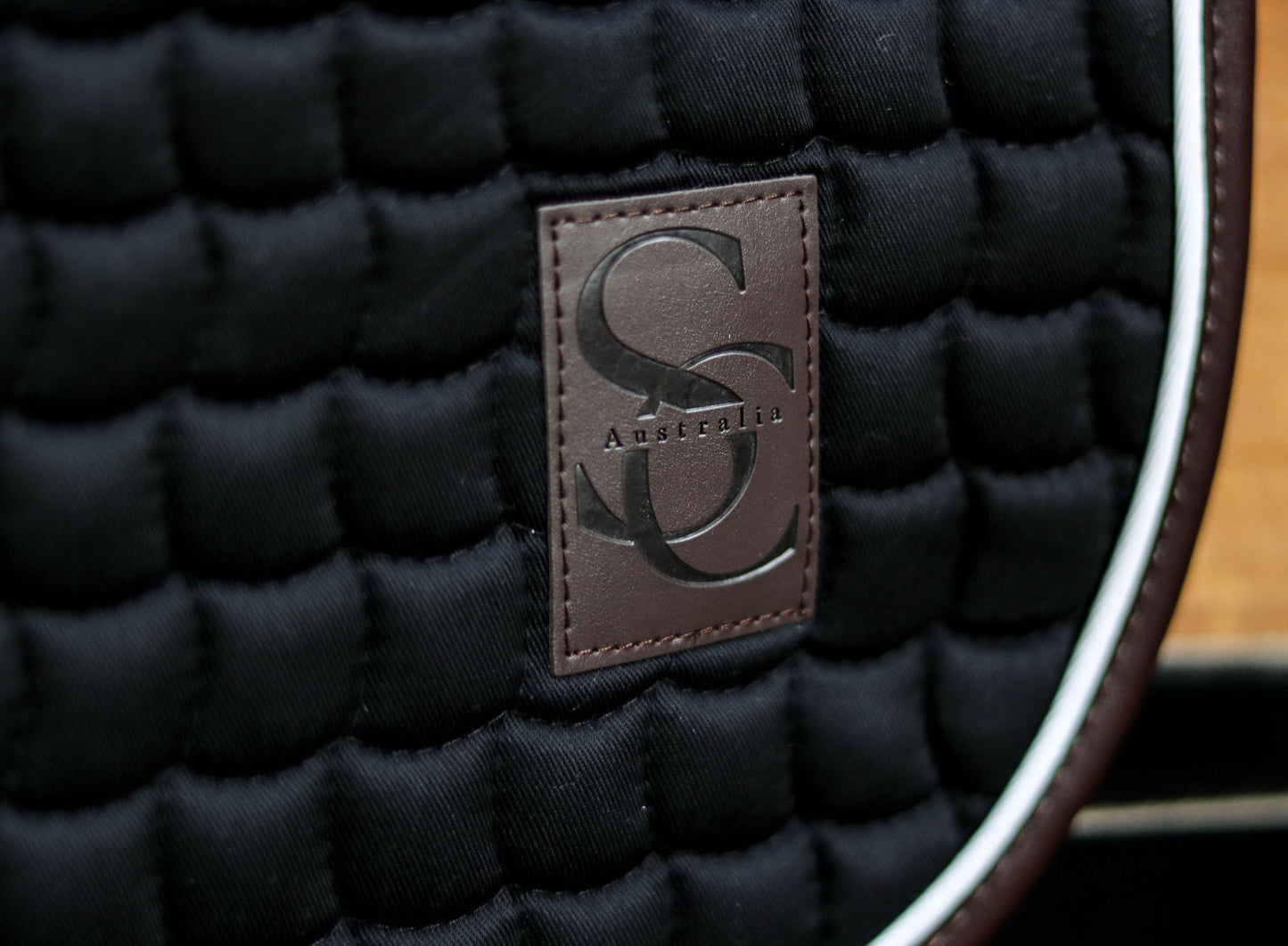 Saddle Co - ‘Lite’ Saddle Pad Onyx JUMP
